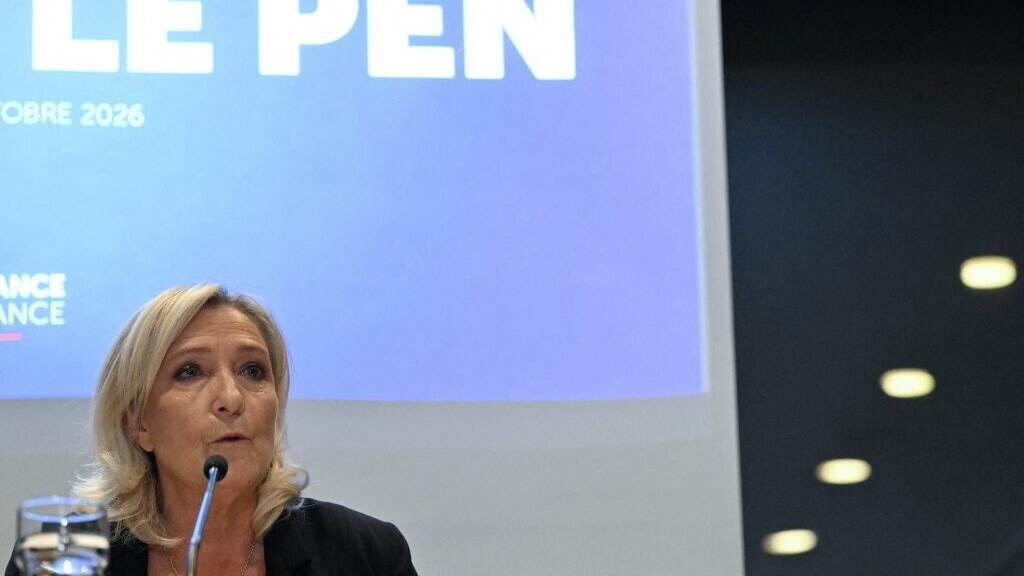 Présidentielle 2027 : 46 % des musulmans et 44 % des juifs envisageraient de quitter la France en cas de victoire de Marine Le Pen